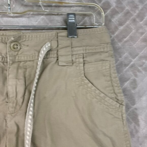 Tommy Hilfiger Womens 2 Shorts Tan Corduroy Jeans Mid Rise 100% Cotton Cuffed - Picture 3 of 16